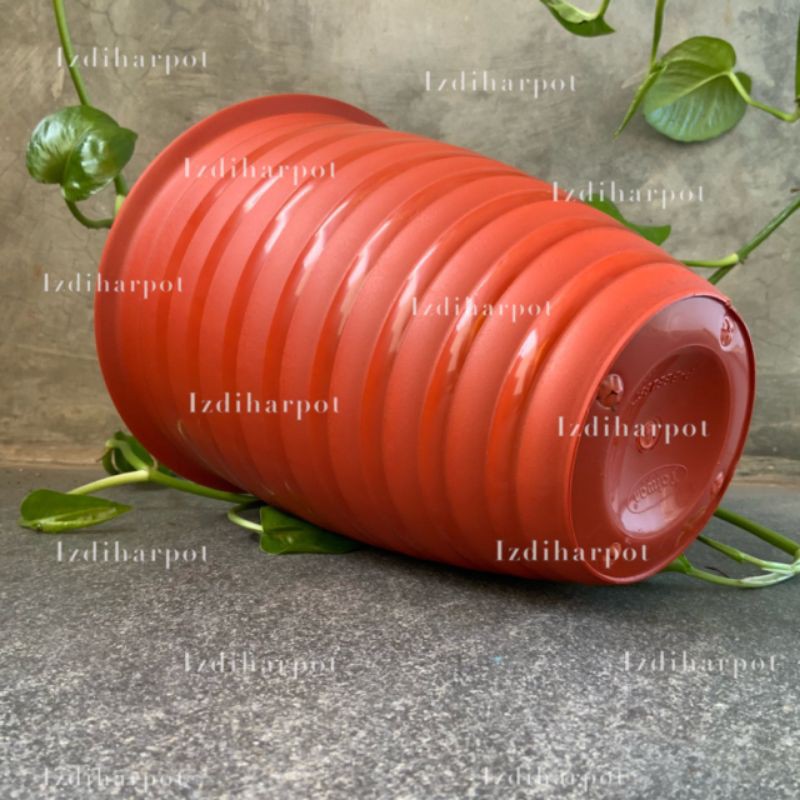 Pot bunga tanaman  tawon merah bata tinggi 18 cm - taiwan BEE 185T merah bata