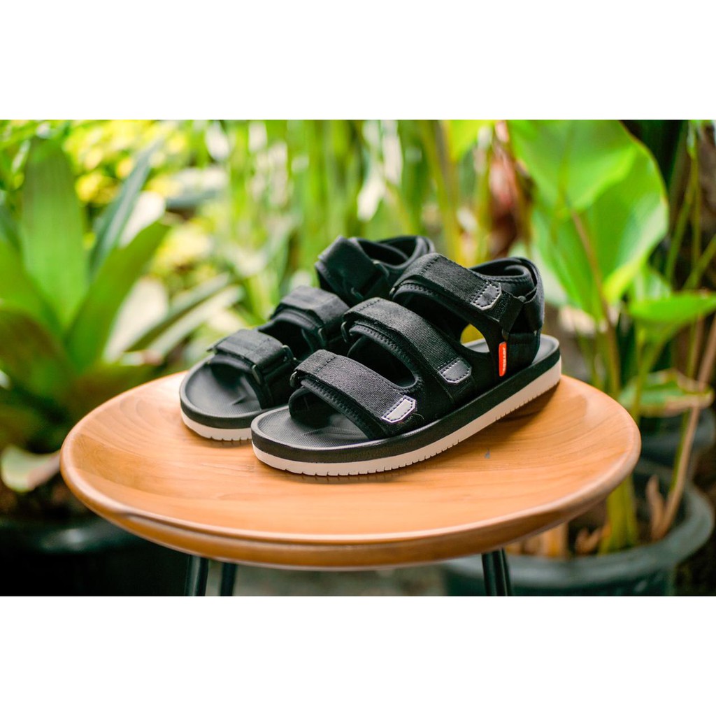 sandal kasual pria volkerfootwear cora blackwhite