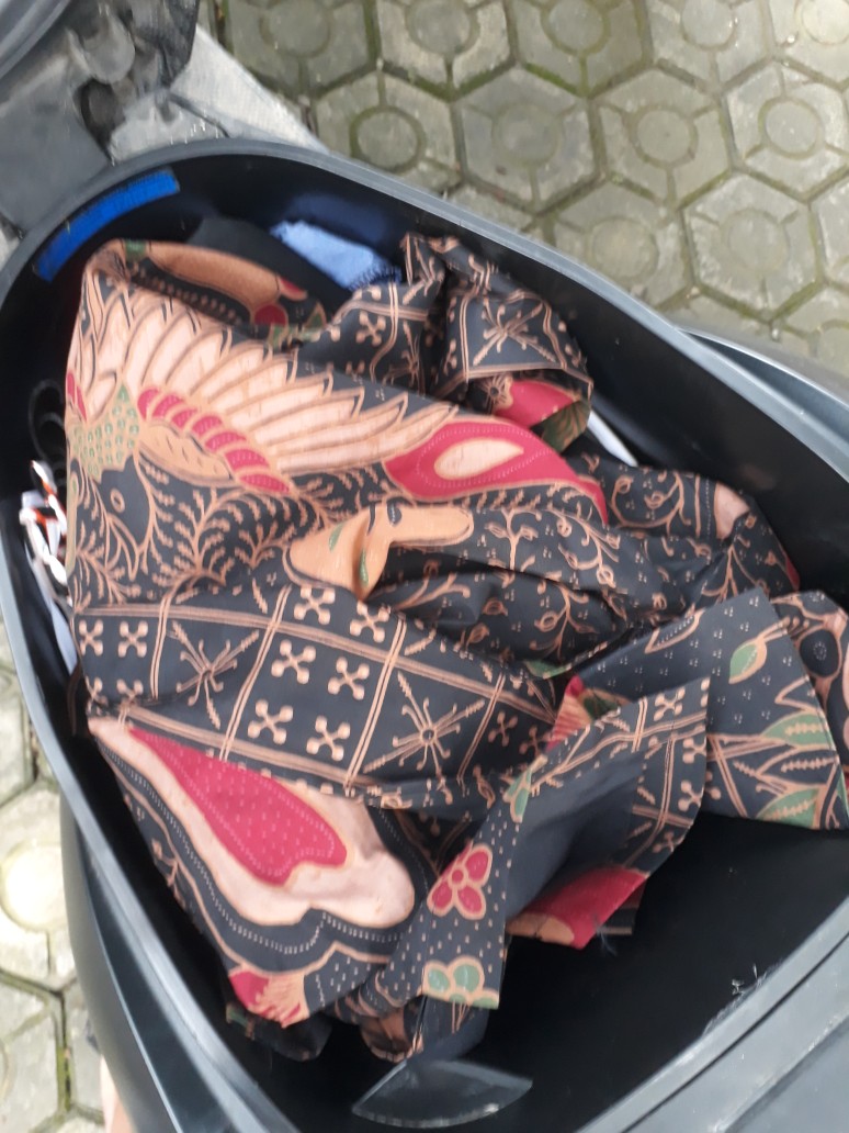 Kemeja Batik Prabu Pria Menuk Ndolop Lapis Furing Batik Solo