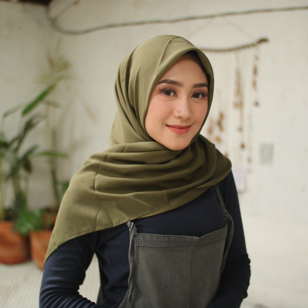 HIJAB BELLA SQUARE SEGIEMPAT 4 DOUBLE HYCONT / POLYCOTTON KERUDUNG JILBAB MURAH