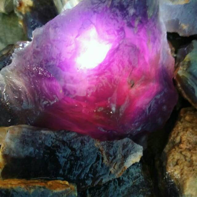 

Purple chalcedony