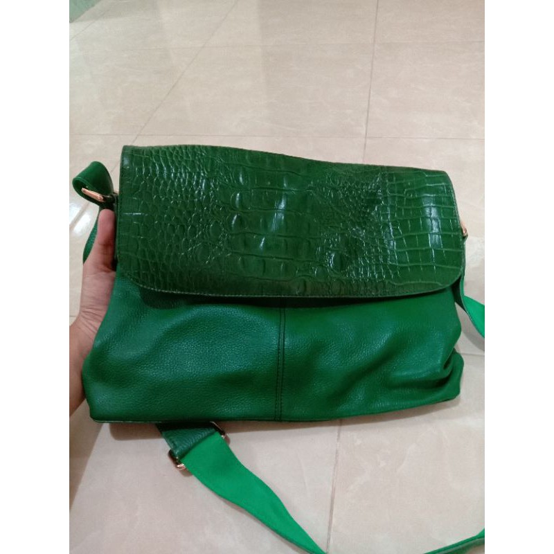 Preloved Tas Wanita Valiant Bahan Kulit Original