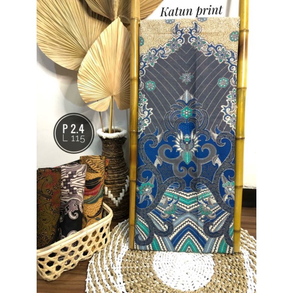 kain batik katun motif kluwer dasar biru