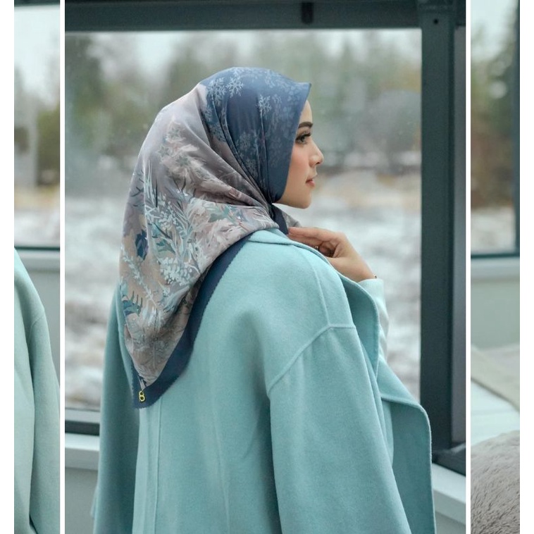 DISNEY'S FROZEN BUTTONSCARVES SQUARE MIRAGE