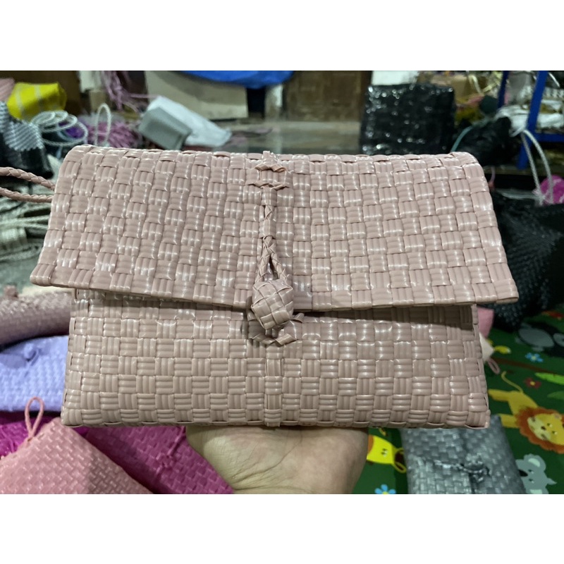 Ready Stok ! Dompet Anyaman Jali Jali / Dompet HP / Dompet Tempat Penyimpanan Serbaguna