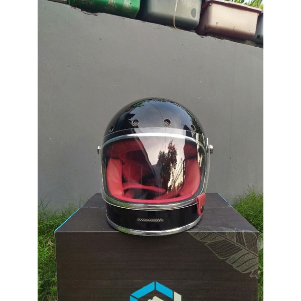 helm retro bullitt custom