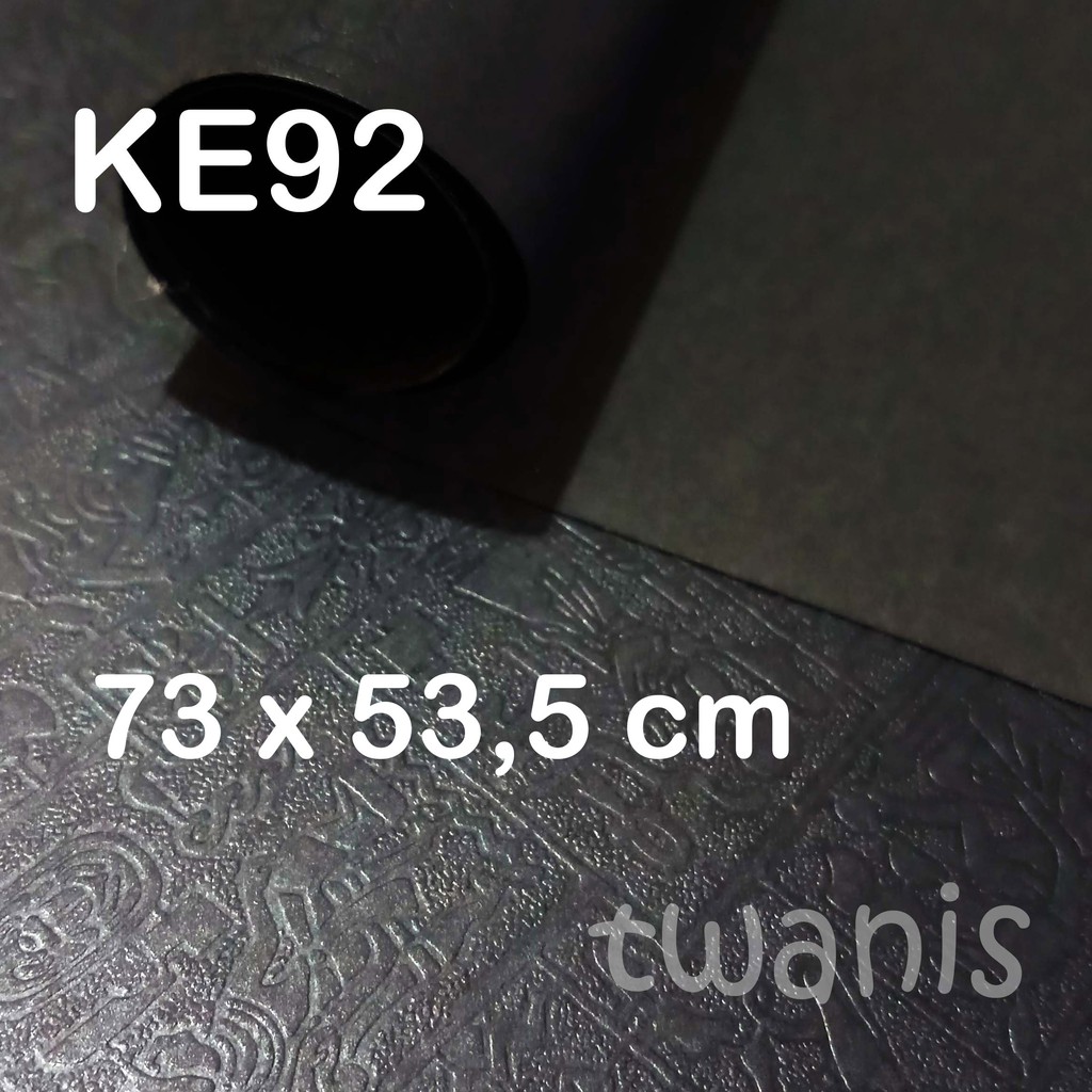 

ECERAN KERTAS EMBOS KEMASAN BOX HAMPERS WARNA HITAM EMBOS RELIEF MESIR KODE KE92 KHUSUS JOGJA