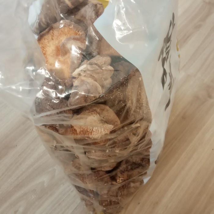 

Q1254521 Jamur Shitake (Hioko) Kering 200 Gr Dw51Sqs