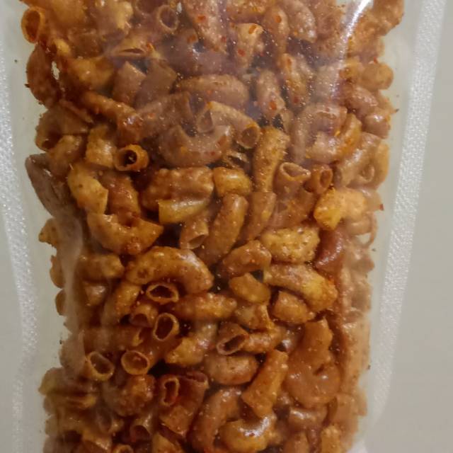 

Makaroni pedas gurih 100 gr/ cemilan enak/ makanan ringan