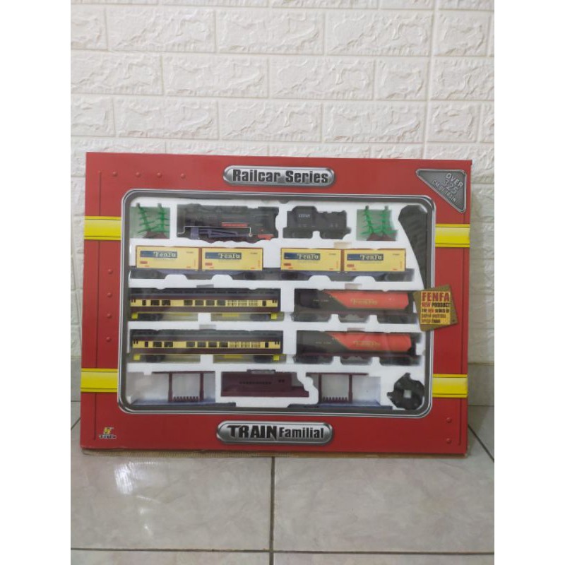 kereta api fenfa merah loco classic