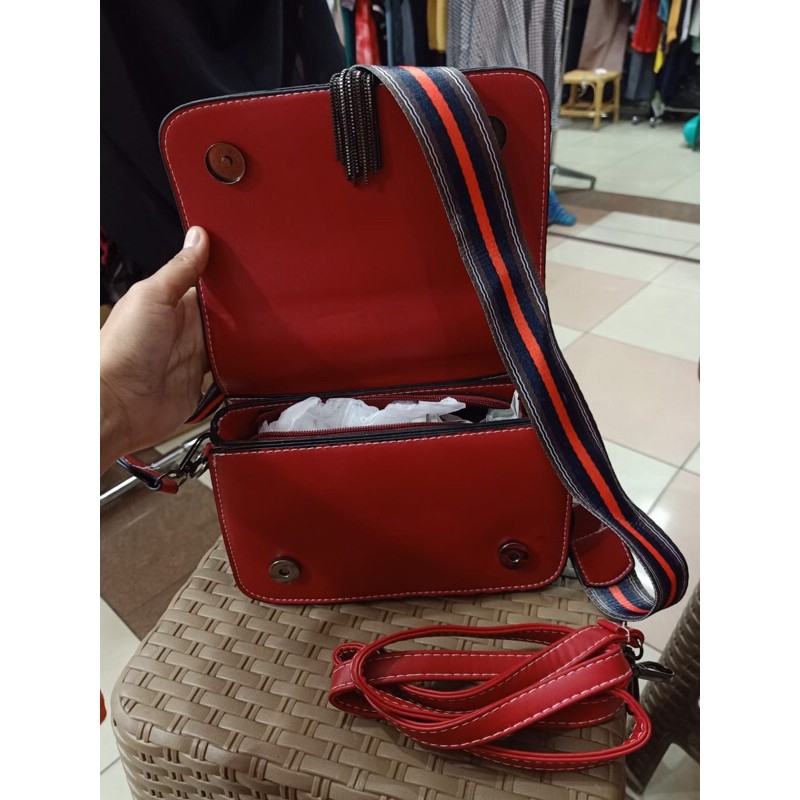 tas import merah putih