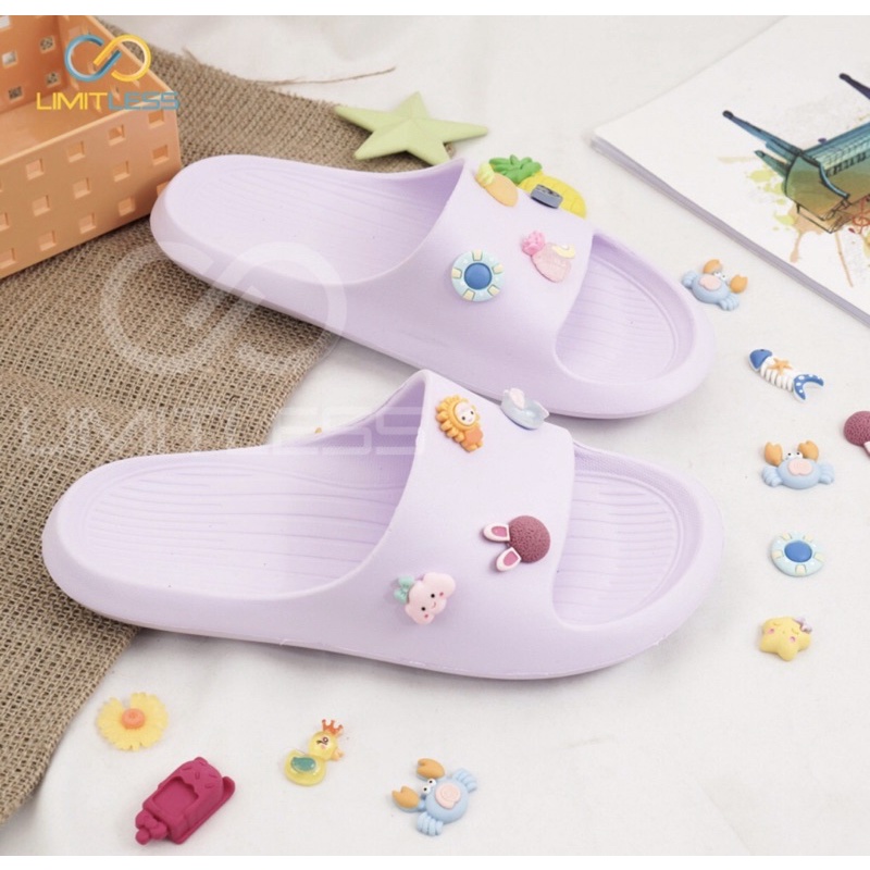 Zerolimit - Sandal Slipper Wanita Karakter Lucu Sandal Jelly Wanita Anti Air Sendal Rumah Slip On Cewek Bagus