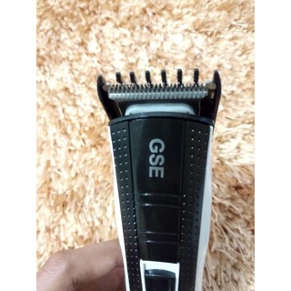 Alat Cukur Rambut GSE GS009 Cukur Rambut Recharger Baterai Alat Cukur Rambut GSE GS009 Cukur Rambut Recharger Baterai