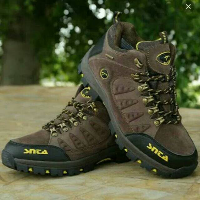 Sepatu SNTA 470B Waterproof