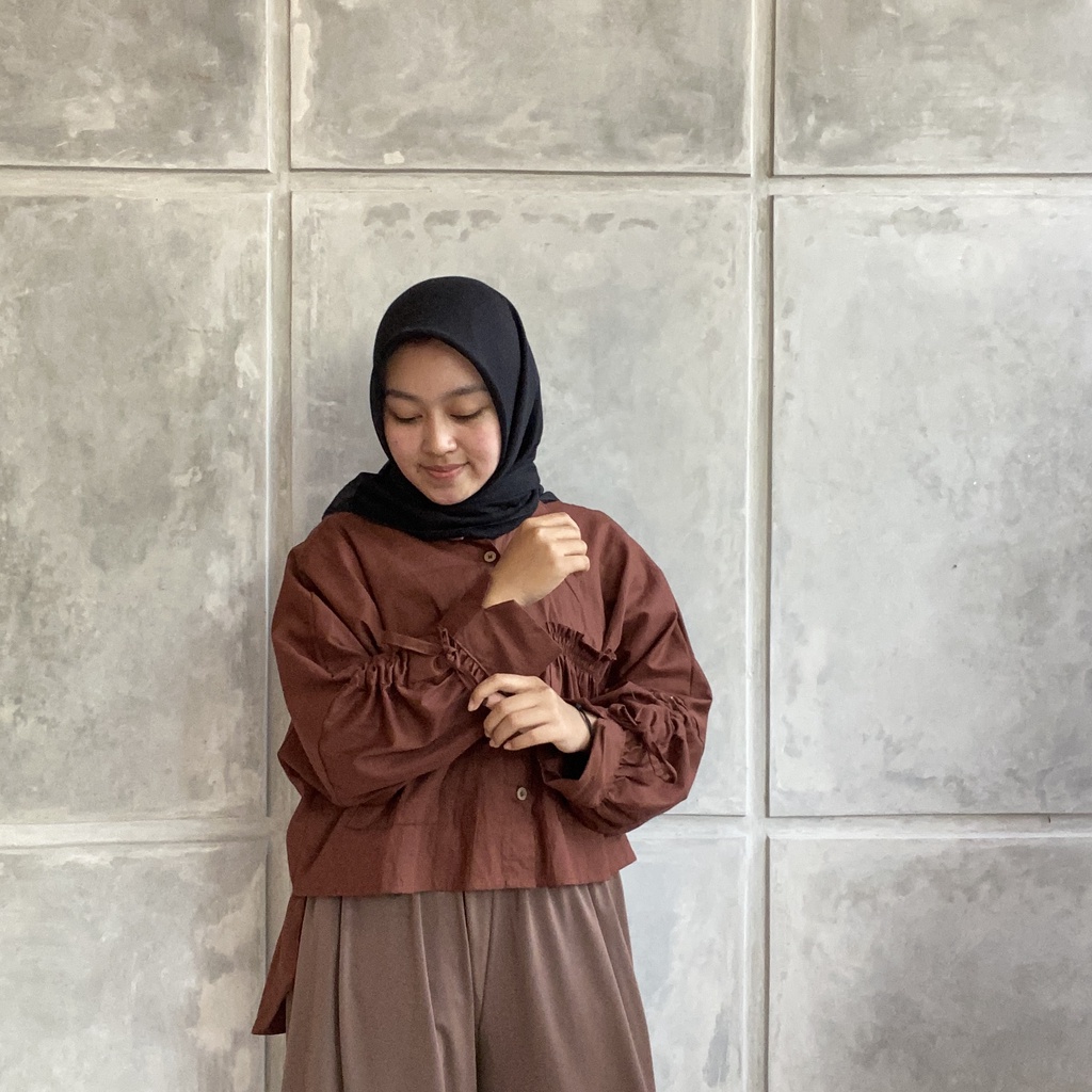 Seorina Blouse by Vinbee // Katun Poplin