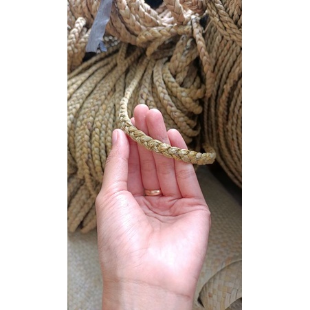 

tali kepang mendong 8mm-9mm permeter bahan kerajinan purun