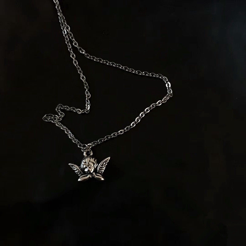 Necklace Angel Wings Pendant Short Paragraph Retro Clavicle Chain Fashion