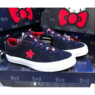 hello kitty converse pink