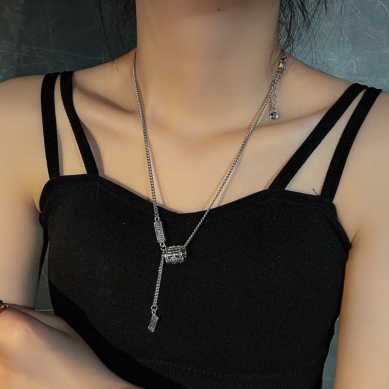 Kalung Rantai Liontin Sempoa Bahan Titanium Steel Warna Silver Gaya Retro Untuk Wanita