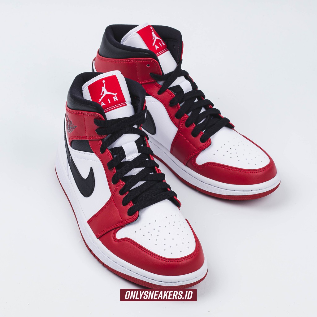 air jordan one chicago white