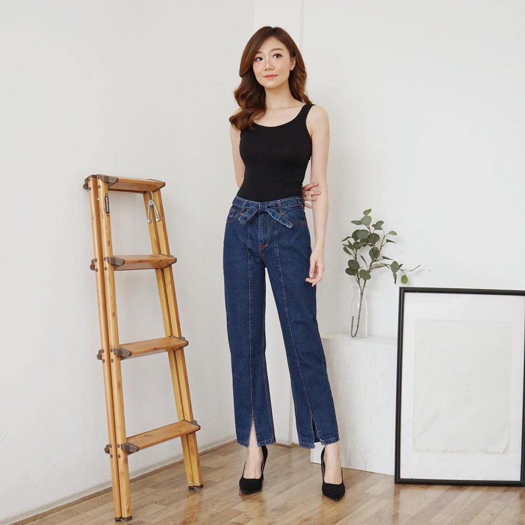 FWR - CITA BOYFRIEND JEANS CUT FREE BELT