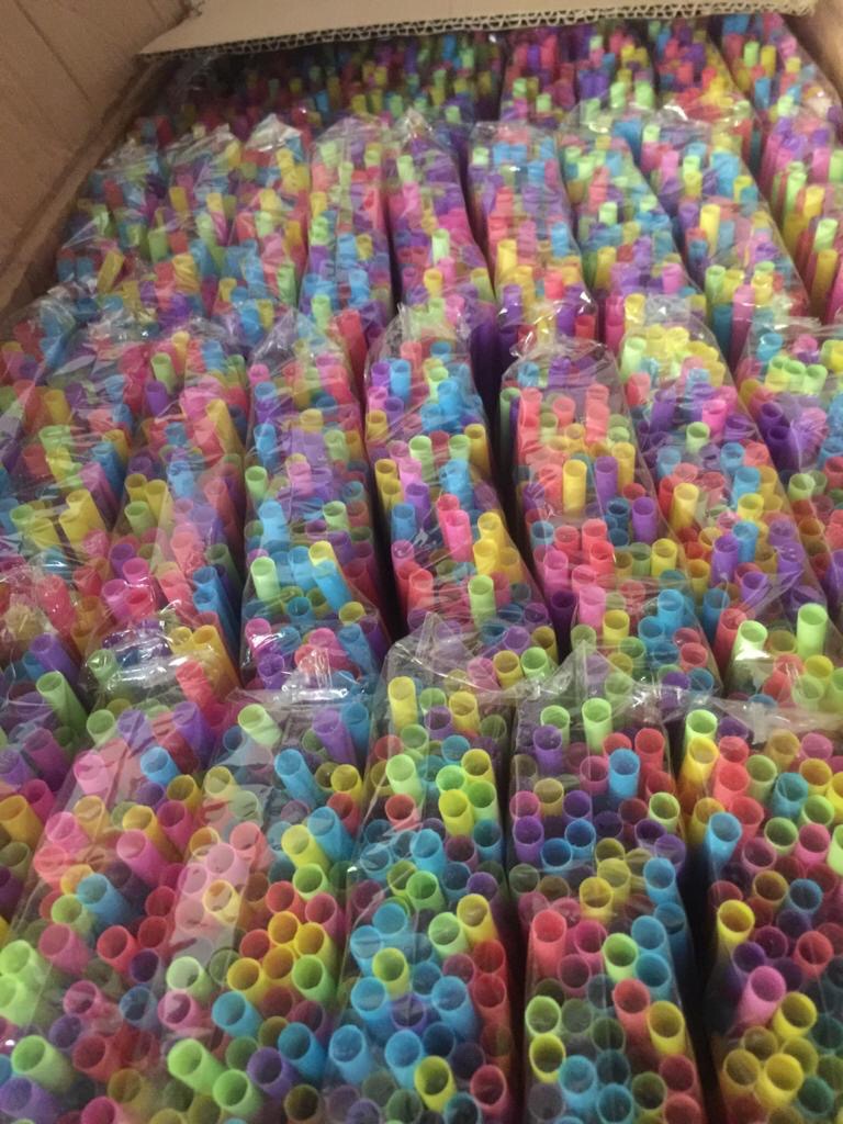 Sedotan Ulir Creative Straw Isi 100pcs Warna Warni