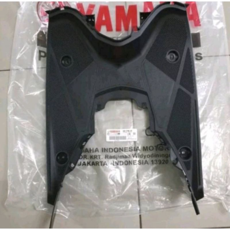 board footrest pijakan kaki xeon rc xeon gt 125 44D-F7481-00 ori ygp