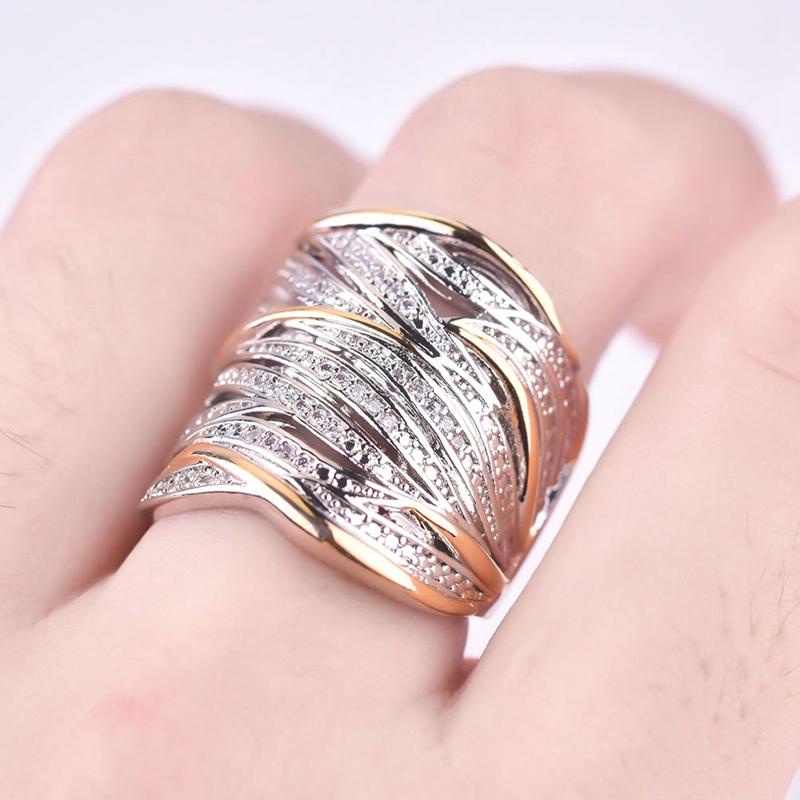 Cincin Silver Wanita Hias Batu Kristal Zircon AAA Bulat Gaya Retro Untuk Pesta Tunangan