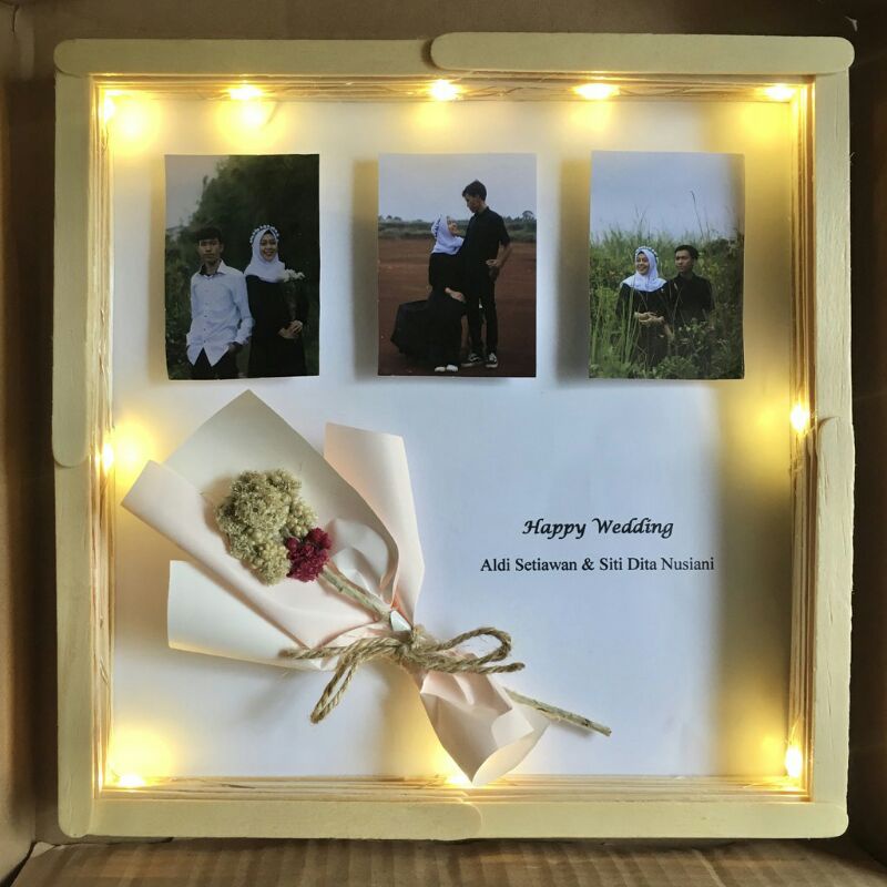 PAHE2! GIFT BOX HAMPERS FLOWER IN FRAME SQUARE PLUS LAMP | frame | kado murah | kado™