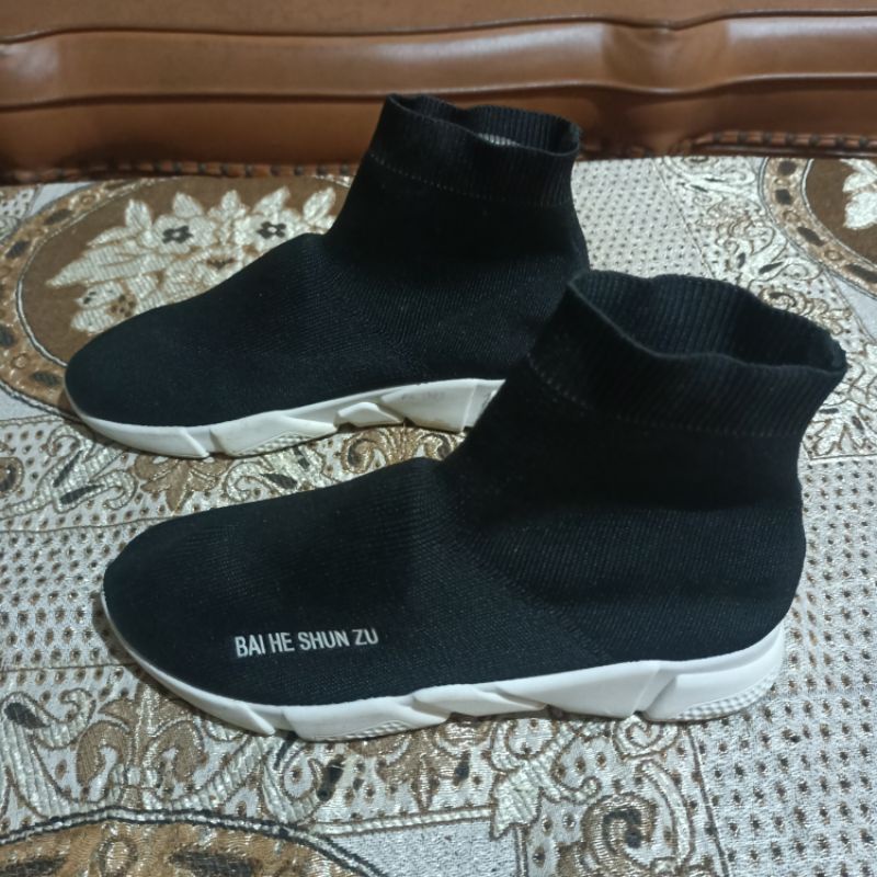 sepatu second import murah. sepatu bekas preloved ala balen size 38