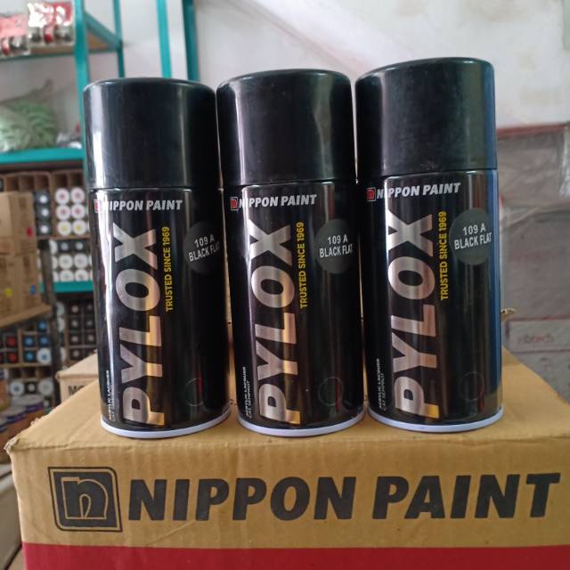 Cat semprot Pylox 109A hitam doff 300cc