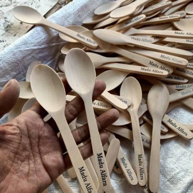

Sendok Madu / Sendok kayu 17 cm
