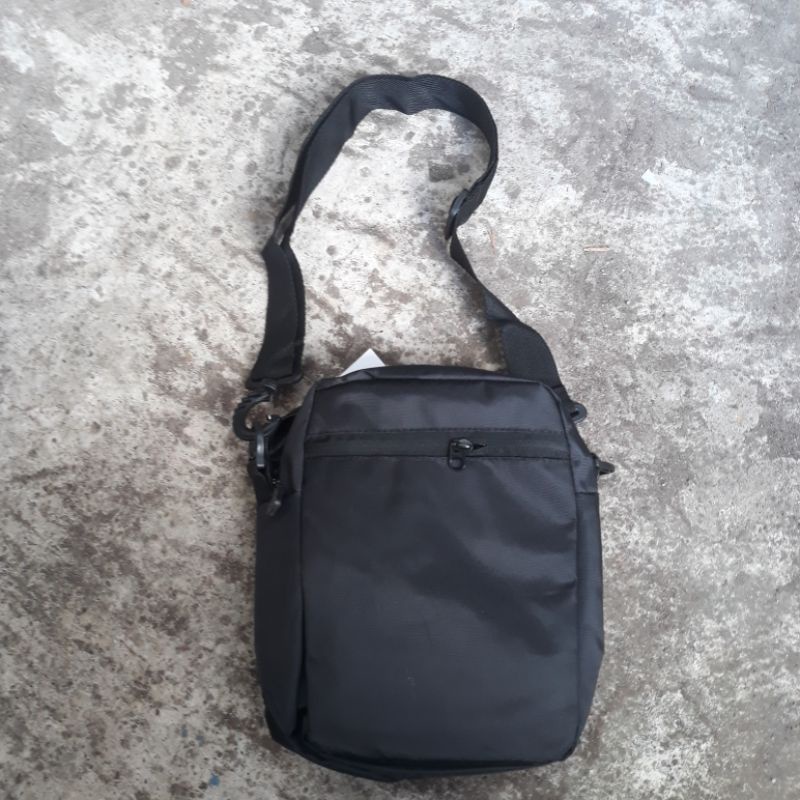 Tas Arei Selempang Distro Pria Wanita Variasi bisa Nyala