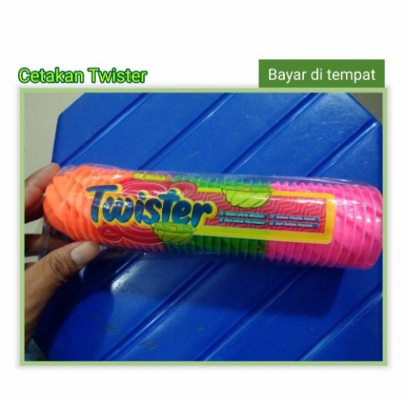 Cetakan Twister isi 12 pcs / 1 lusin