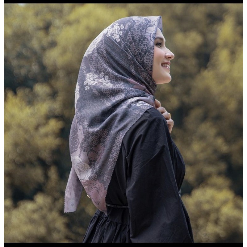 Dayana Scarf Aufa by Heaven lights