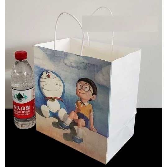 

Paper Bag Tebal Motif Doraemon / Kantong Vintage Souvenir Kado