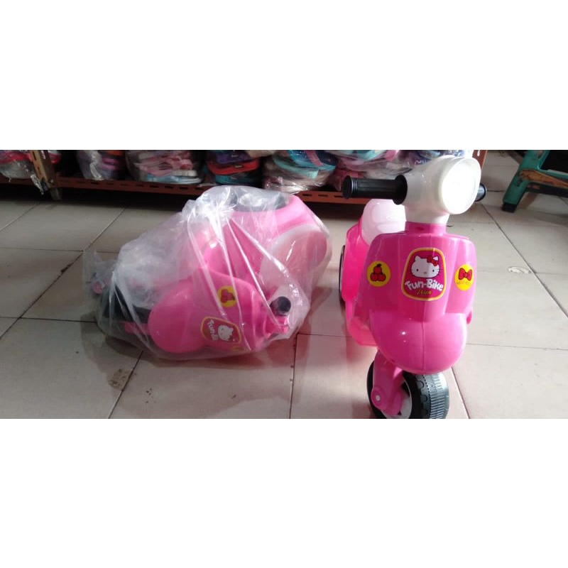 Vespa Musik fun bice Mainan Anak motor duduk dorong pink helokiti
