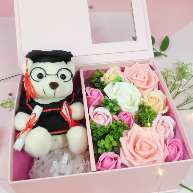 FLOWER GIFT BOX IMPORT BUNGA  MAWAR 1 BONEKA BESAR 