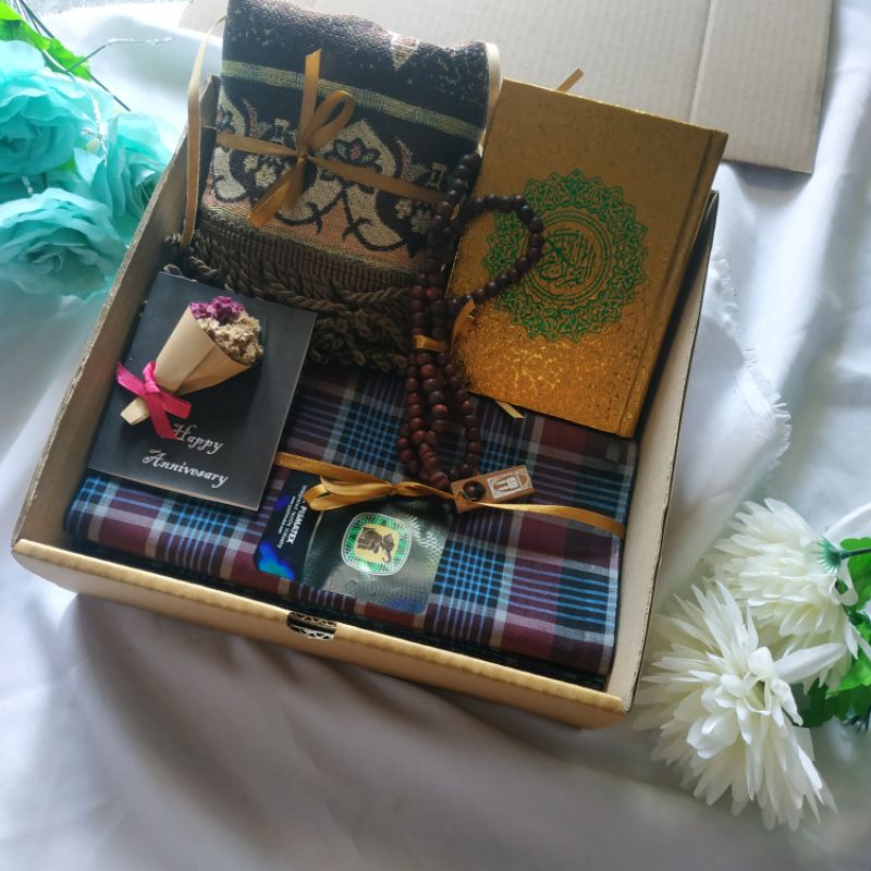 

box hampers kado muslim / hadiah cowok