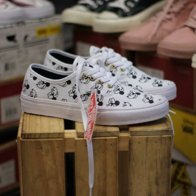 PREMIUM VANS AUTHENTIC DISNEY WHITE MADE IN CHINA WAFFLE DT