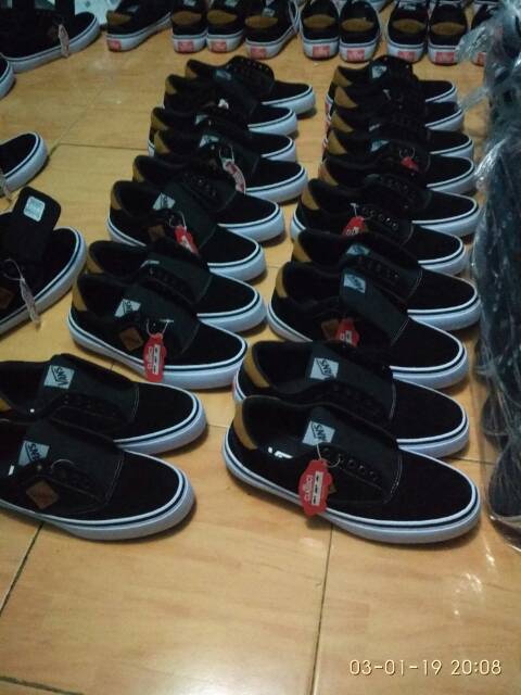 sepatu Vans Suede (kenko)