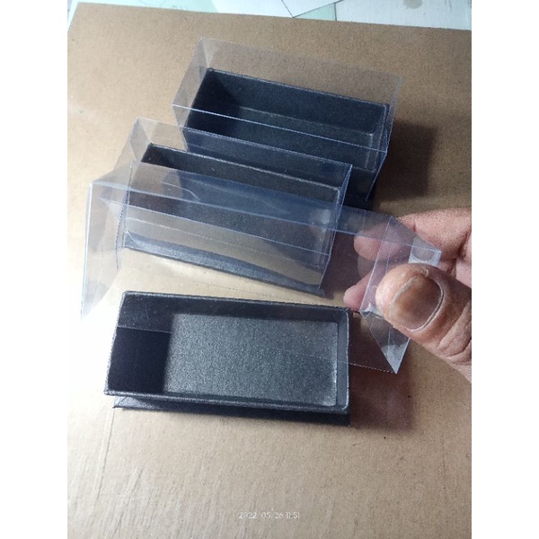 

SAGARA BOX - box hard maccaron isi 3 - macaron - maccaroon - macaroon polos