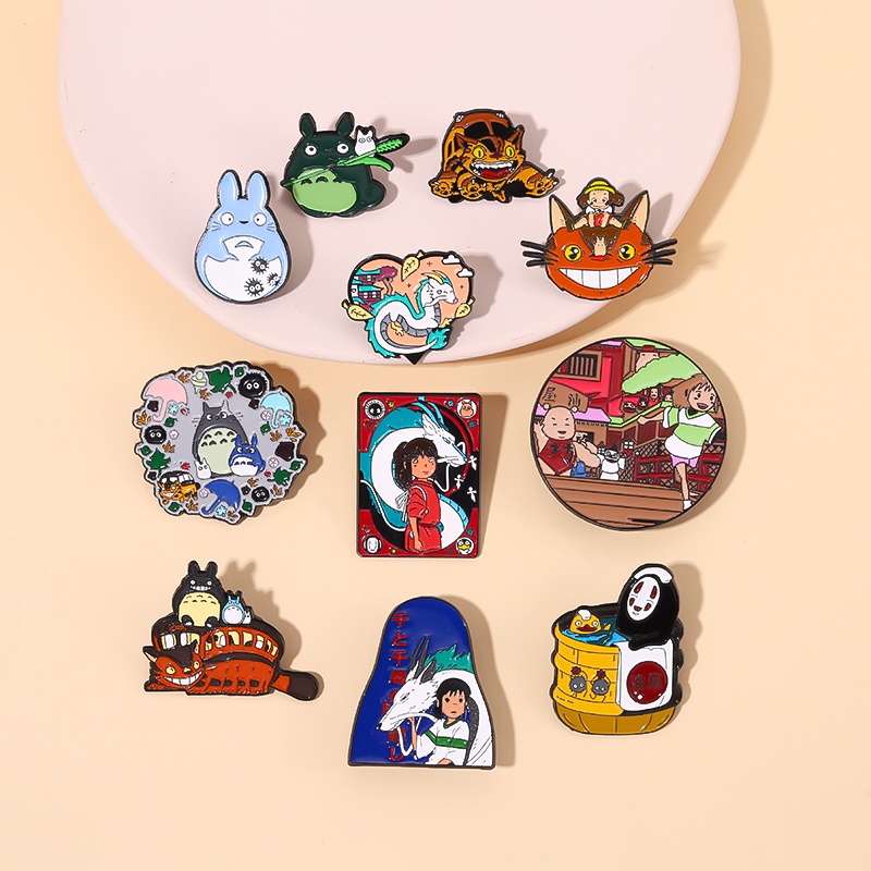 Bros Pin Enamel Desain Kartun Anime Totoro / Chihiro / Haku / No Face Man Gaya Klasik Untuk Anak