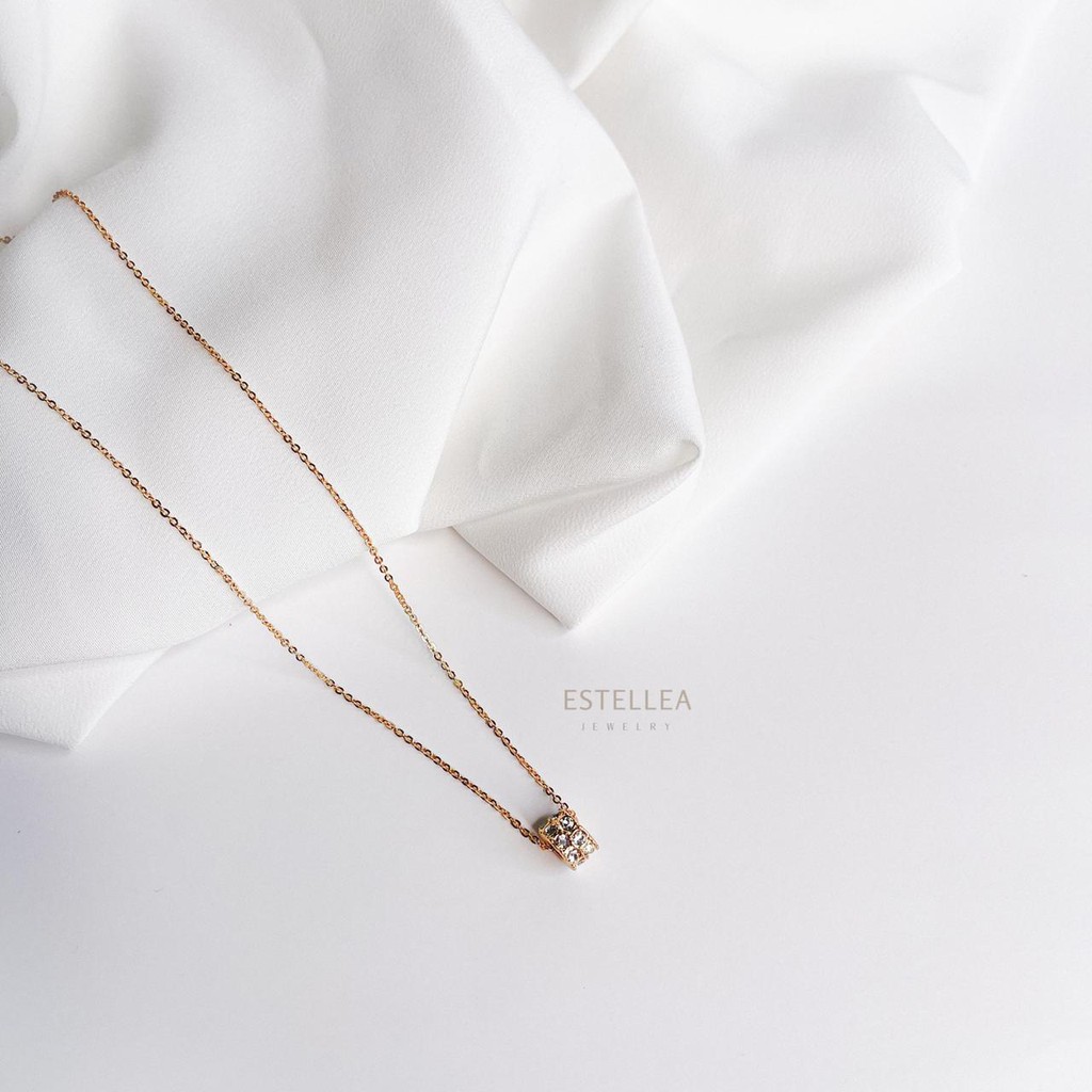 EMMA - bvlgari look a like