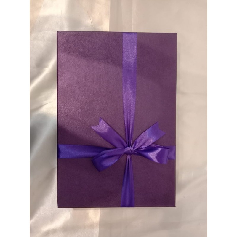 

KOTAK KADO HARD BOX uk 35x20x4 cm