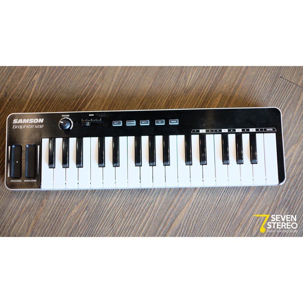 Samson Graphite M32 USB MIDI Controller