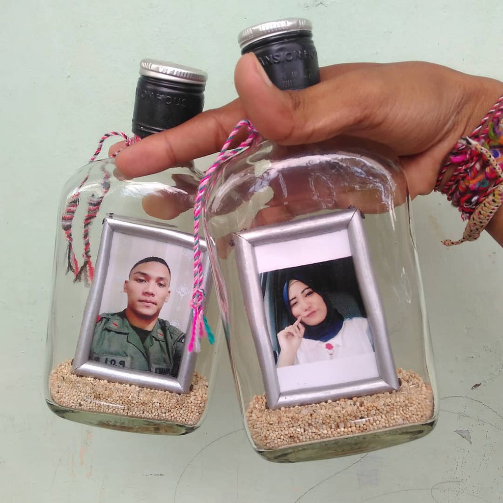 Foto Botol Foto Polaroid Foto Gantungan Kunci