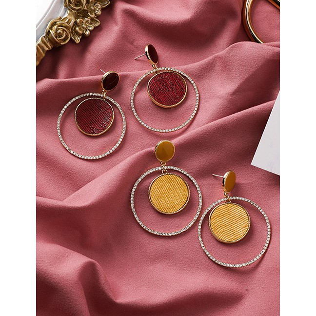 LRC Anting Tusuk Fashion Openwork Circle Geometric Earrings With Diamonds D71063