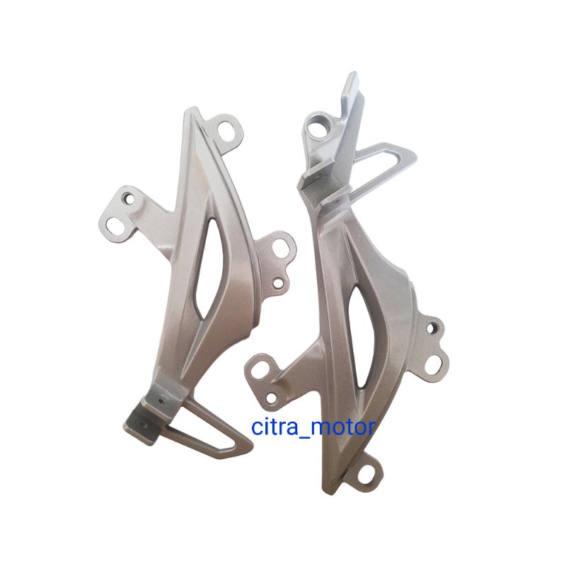 Dudukan Step Footstep Belakang Supra X 125 Helm in