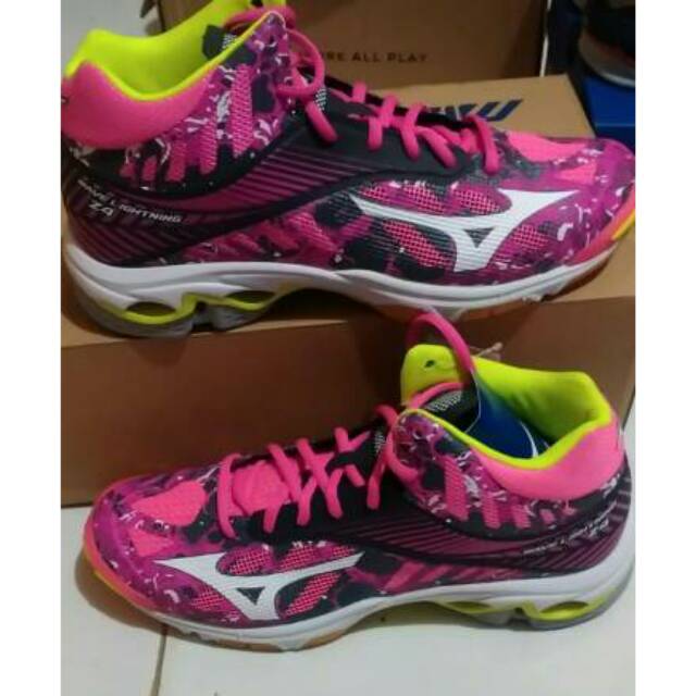 SEPATU VOLI MIZUNO WAVE LIGHTNING Z4 MID ORIGINAL NEW